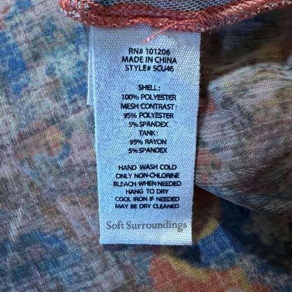 Soft Surroundings sheer watercolor geometric print button-up blouse 2x - Picture 7 of 10